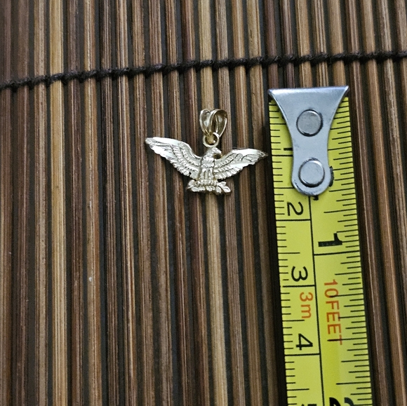 14k Eagle Yellow Gold Pendant - Picture 4 of 7